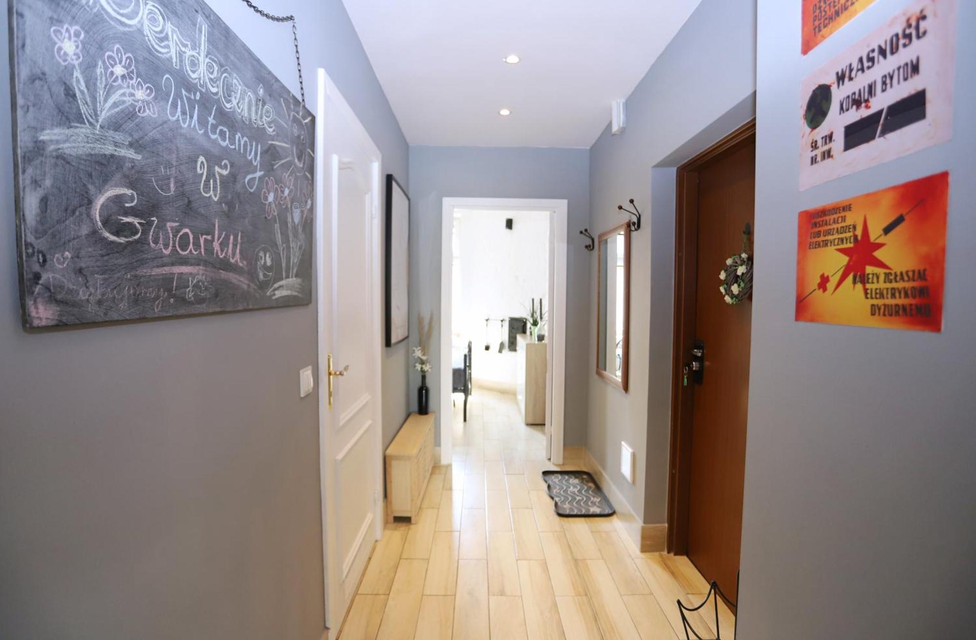 Apartament Gwarek Wałbrzych Exteriör bild
