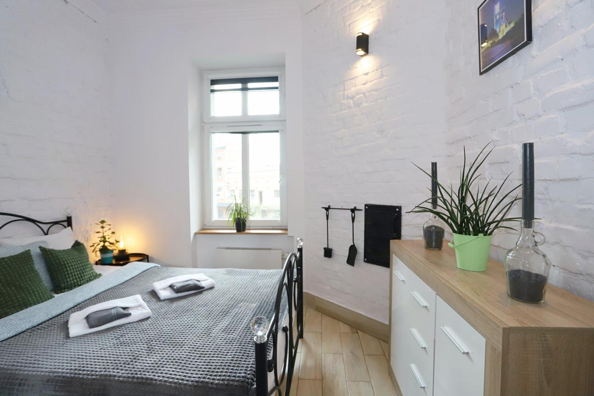 Apartament Gwarek Wałbrzych Exteriör bild