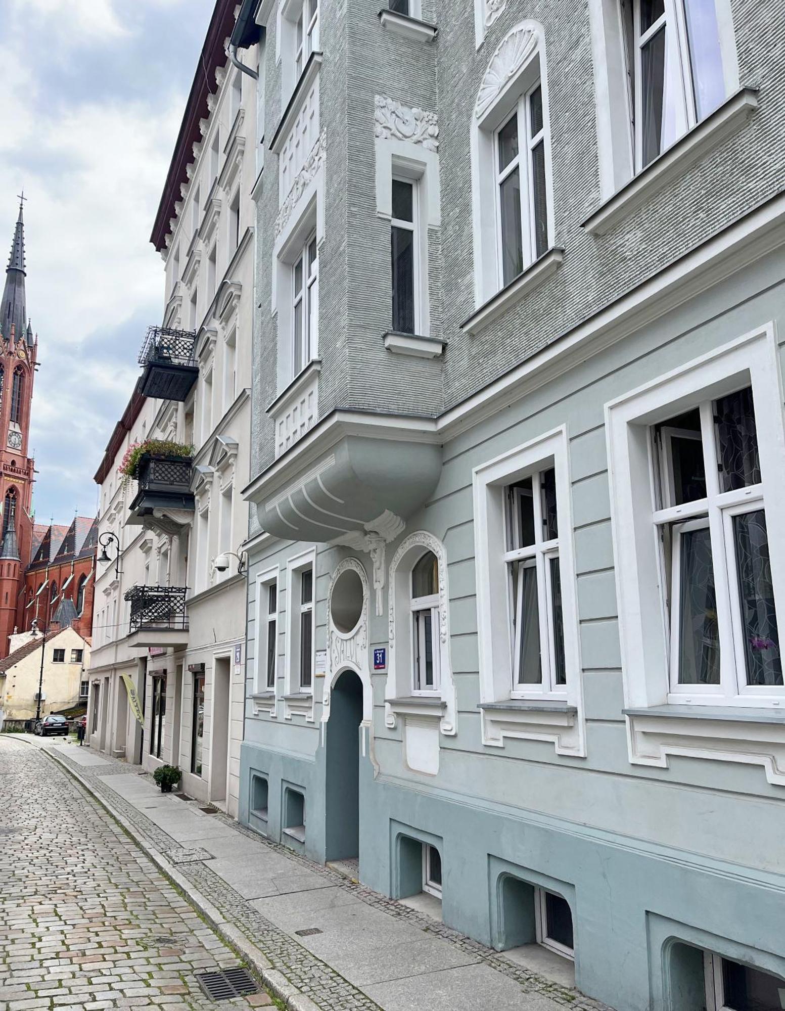 Apartament Gwarek Wałbrzych Exteriör bild